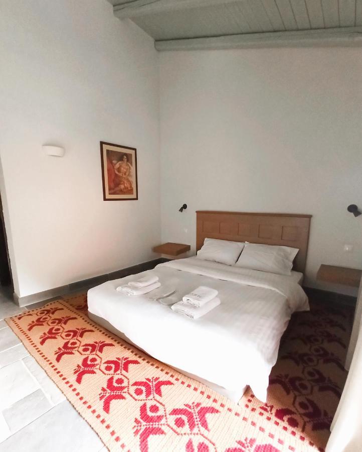 Guesthouse Vasiliki Steni Dhirfios Exterior photo