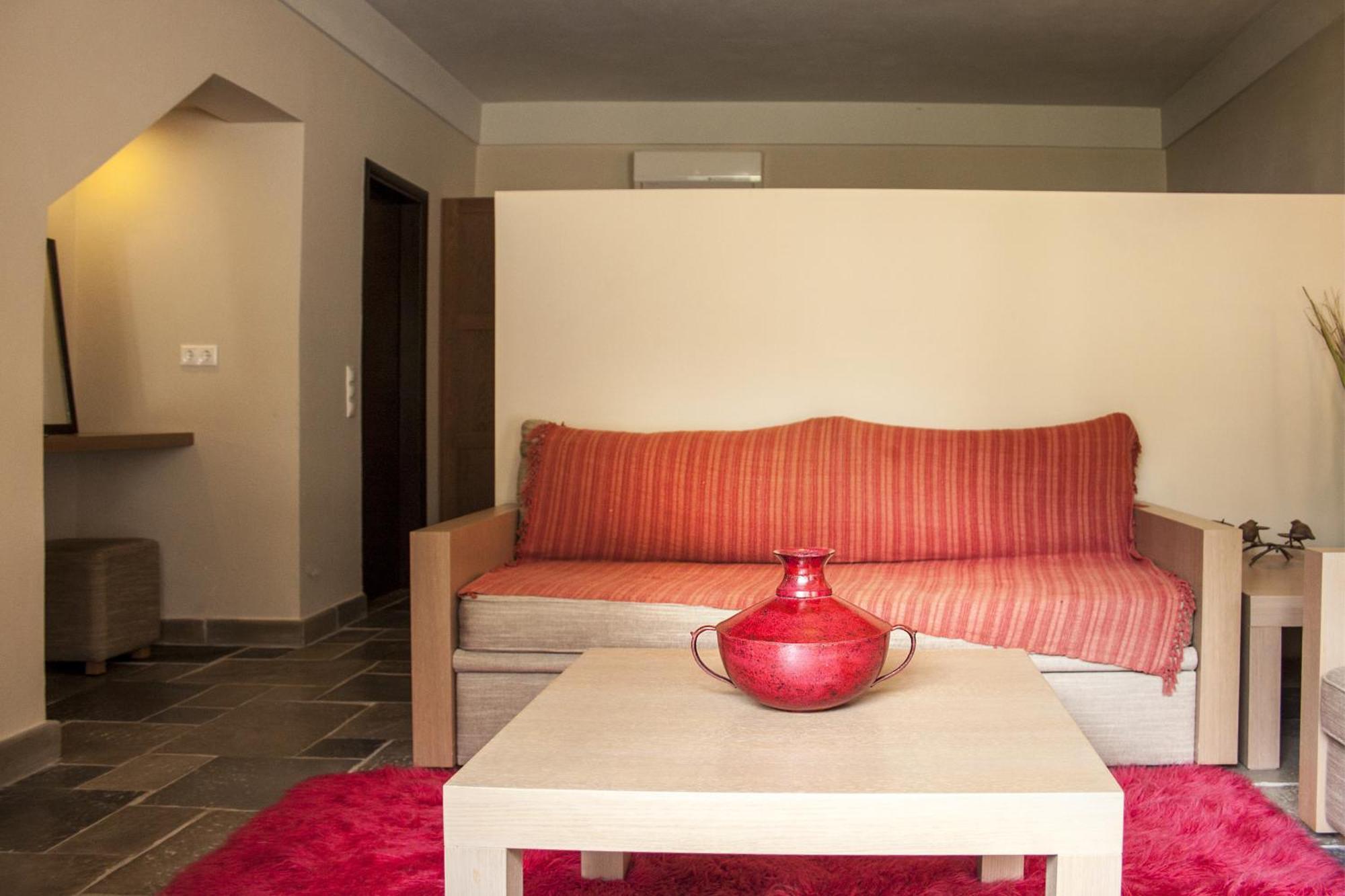 Guesthouse Vasiliki Steni Dhirfios Exterior photo