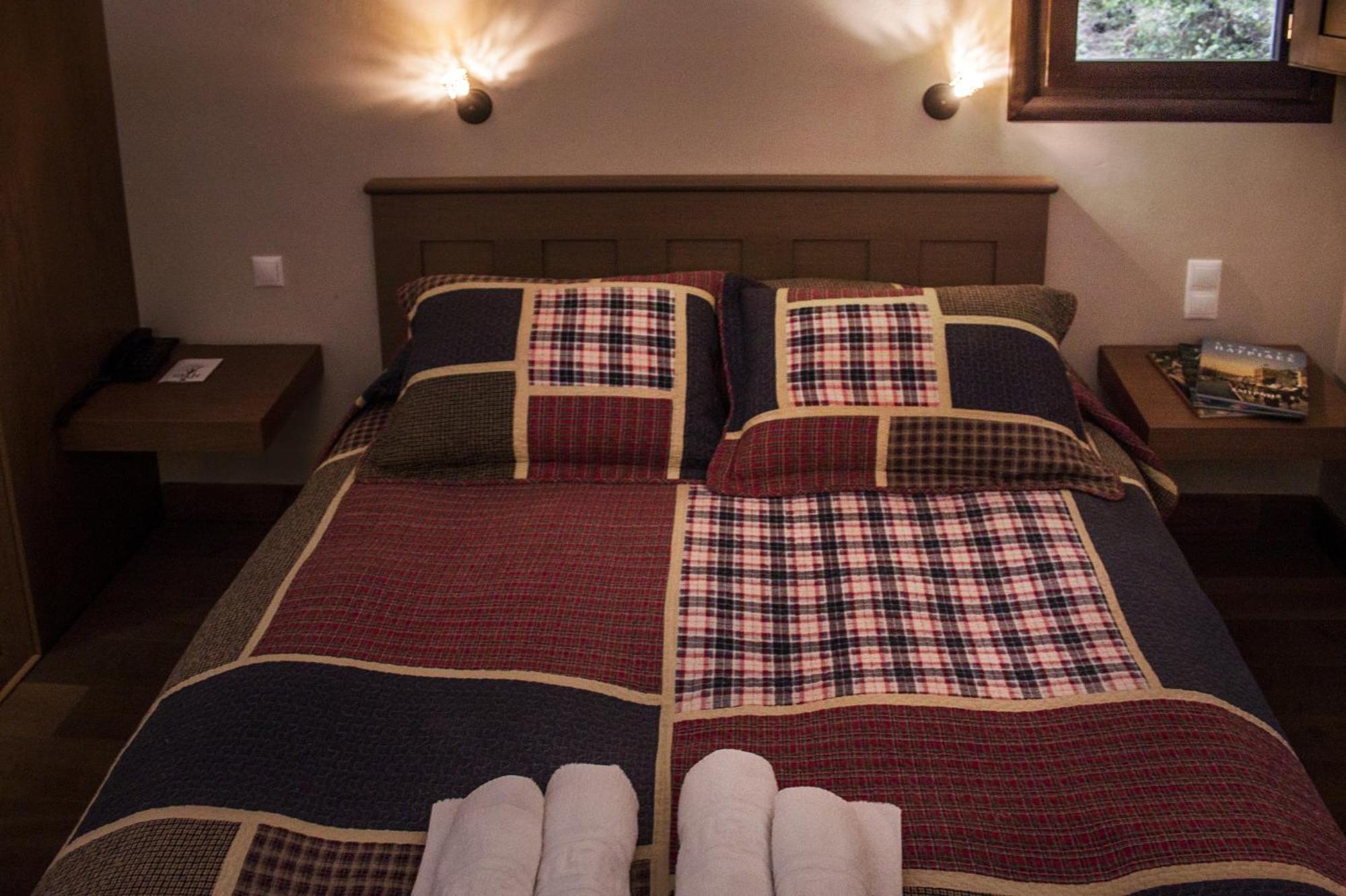 Guesthouse Vasiliki Steni Dhirfios Exterior photo