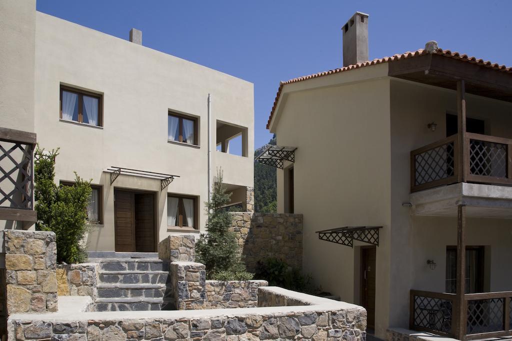 Guesthouse Vasiliki Steni Dhirfios Exterior photo