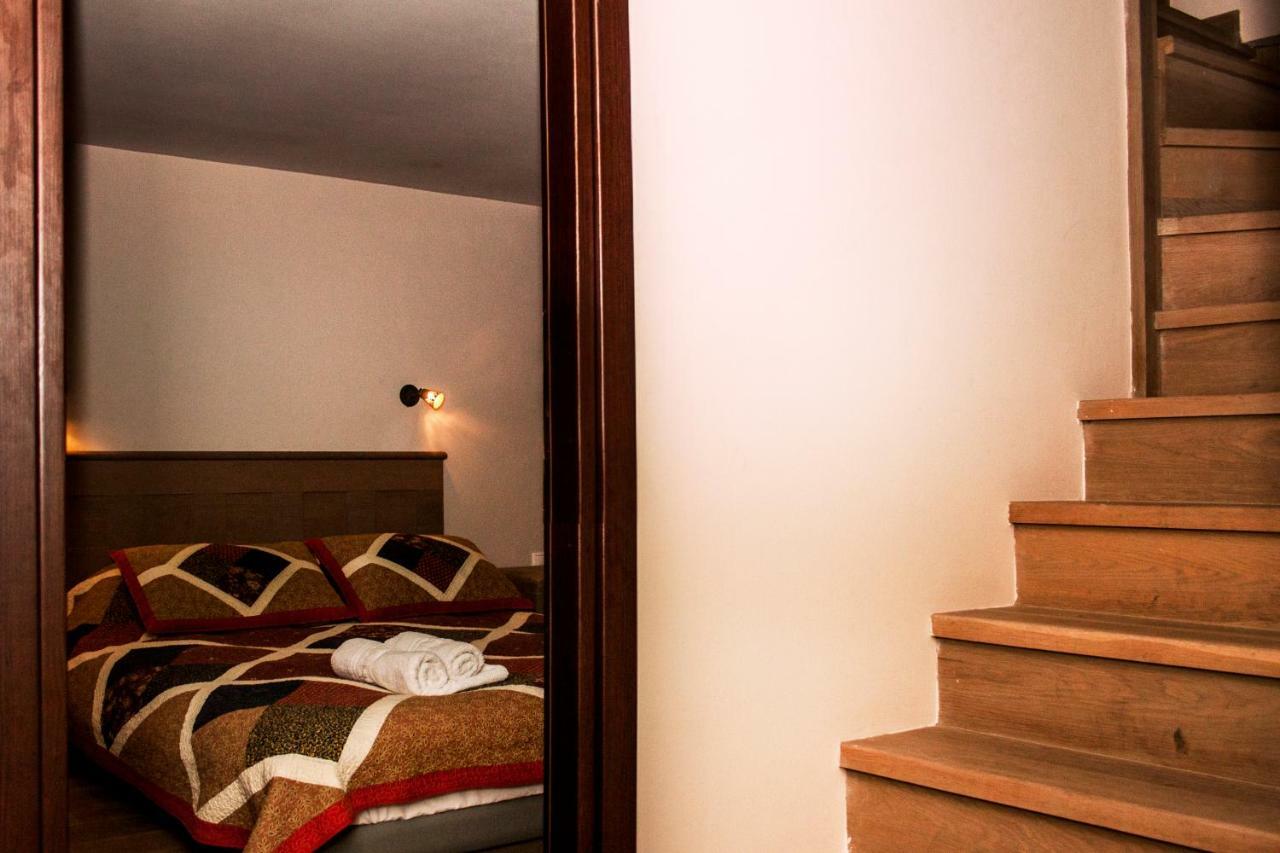 Guesthouse Vasiliki Steni Dhirfios Exterior photo
